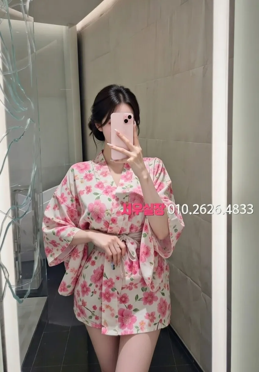 배곧 다국적노래클럽 프리미엄 라인업 3번 프로필